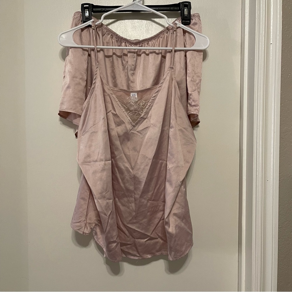 ✨ 5 for $15✨ Pink Camisole and bottoms Set